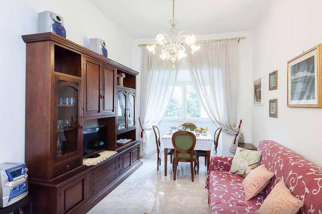 Caterina One O One - Embassy Apartment Рим Екстериор снимка