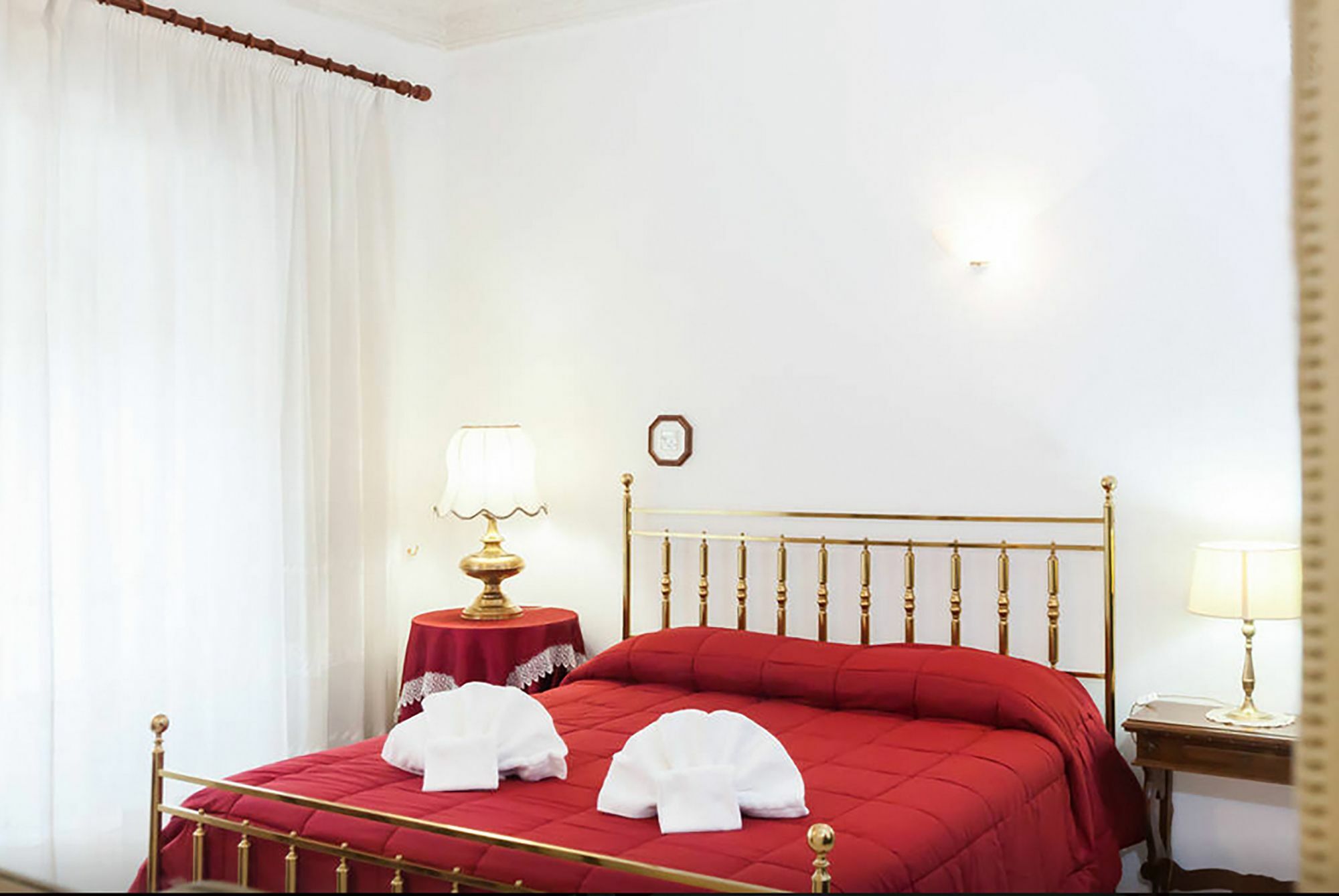 Caterina One O One - Embassy Apartment Рим Екстериор снимка