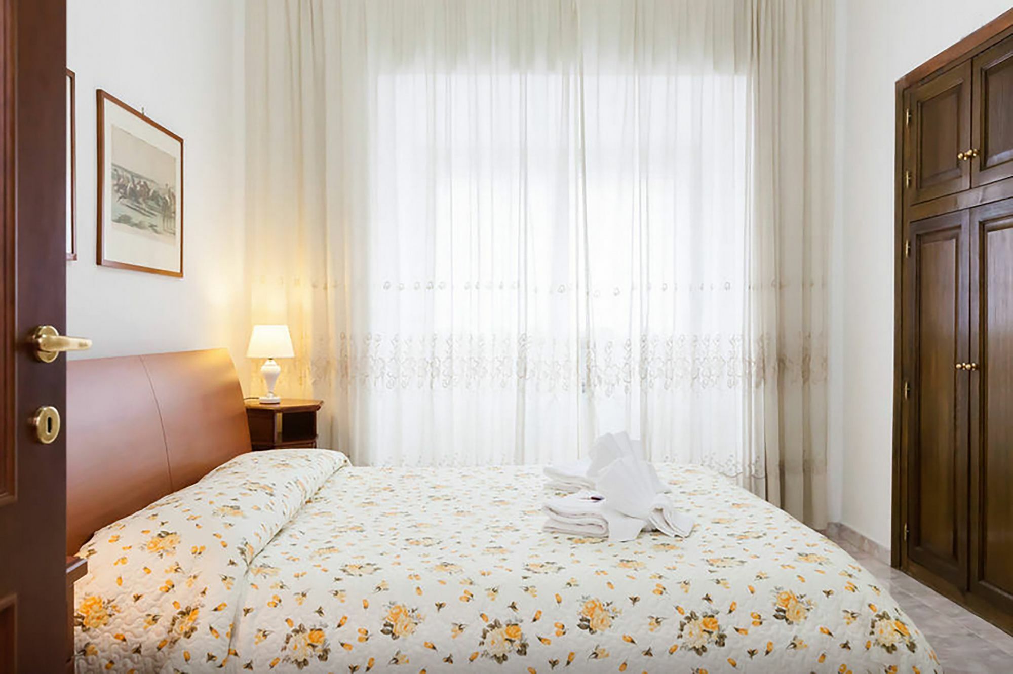 Caterina One O One - Embassy Apartment Рим Екстериор снимка