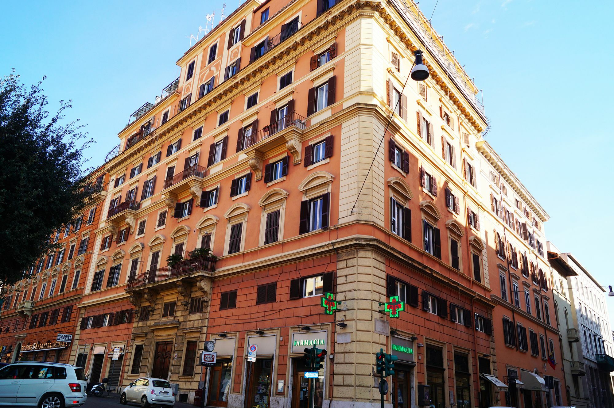 Caterina One O One - Embassy Apartment Рим Екстериор снимка